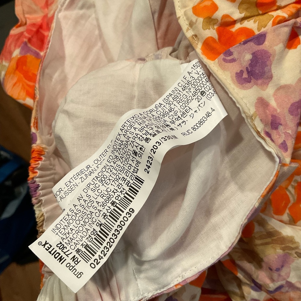 “ZARA” ORANGE FLORAL Crop Top. - Picture 13 of 15